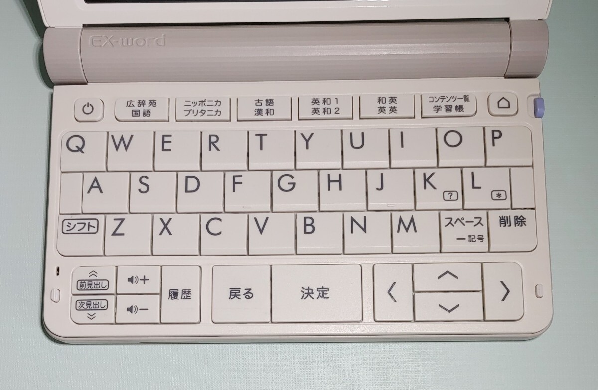 極美品 CASIO 電子辞書 高校生モデル XD-SR4700 ケース 極美品 CASIO 電子辞書 高校生モデル XD-SR4700 ケース