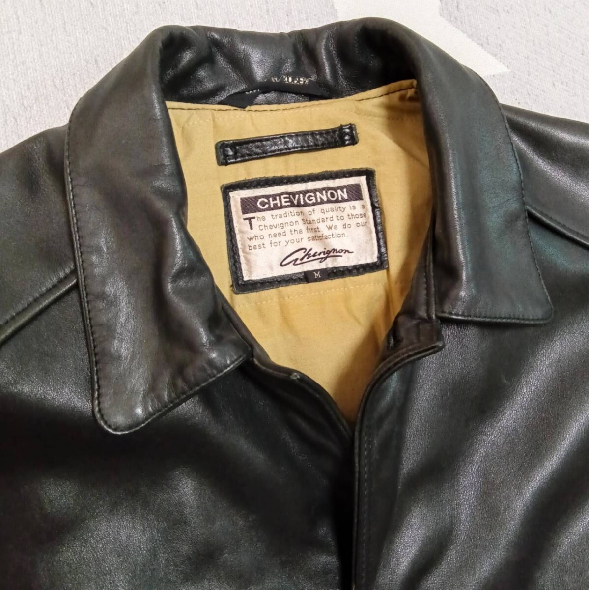 フランス CHEVIGNON カーコート ヴィンテージ M カウハイド 牛革 フランス CHEVIGNON カーコート ヴィンテージ M カウハイド 牛革