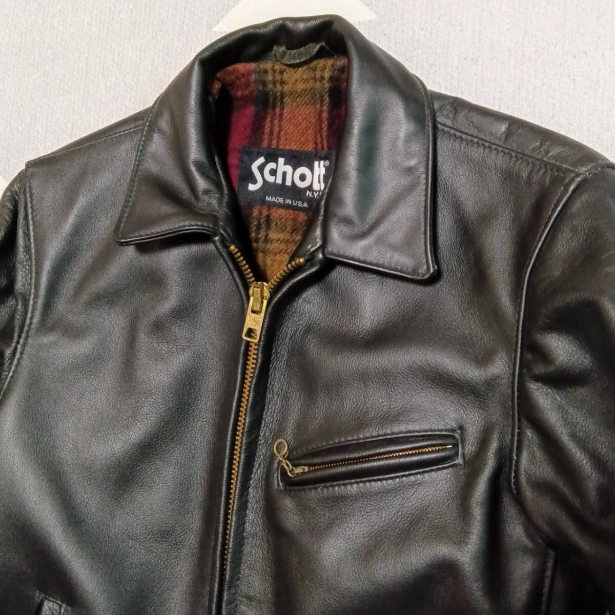 美品 米国製 SCHOTT ライダースジャケット 681 肉厚 牛革 36 美品 米国製 SCHOTT ライダースジャケット 681 肉厚 牛革 36