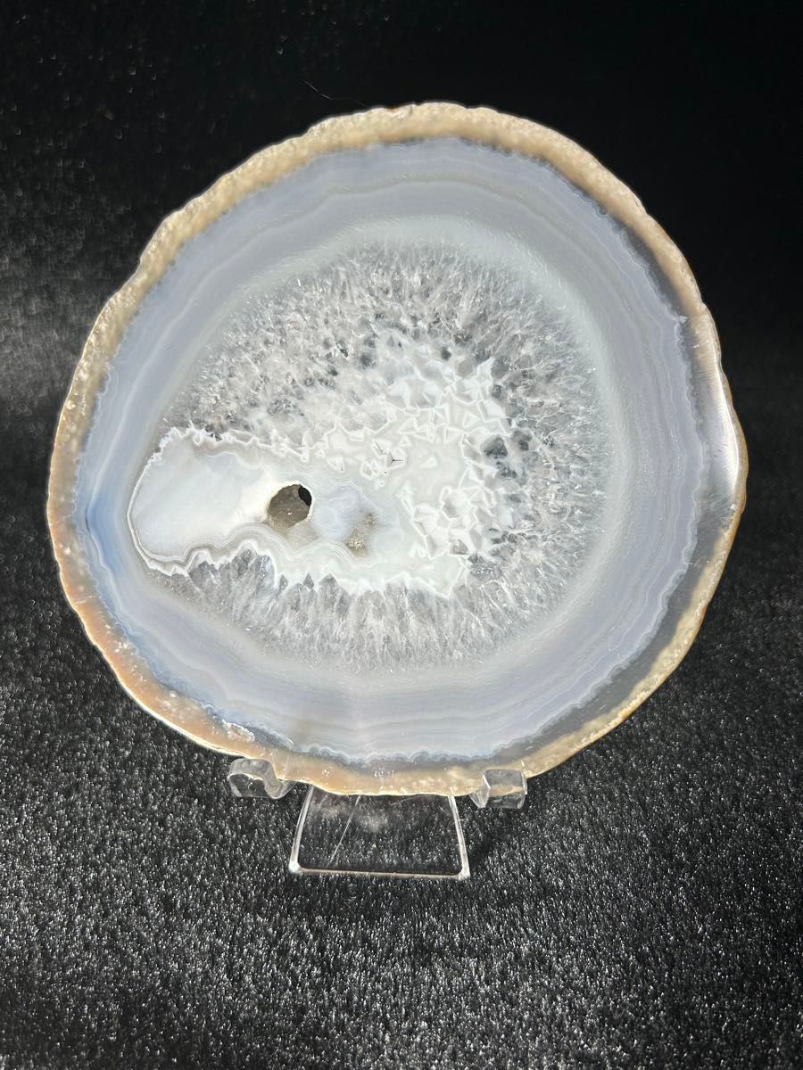 天然石】【瑪瑙】【アゲート】瑪瑙スライスお皿と水晶細石浄化 天然石】【瑪瑙】【アゲート】瑪瑙スライスお皿と水晶細石浄化