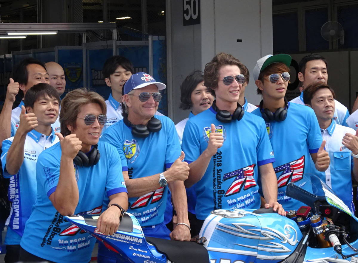 【2018 鈴鹿8耐】Team KAGAYAMA U.S.A #71 ポスター ケビン・シュワンツ総監督・加賀山就臣・浦本修充・ジョー・ロバーツ SUZUKA8hours