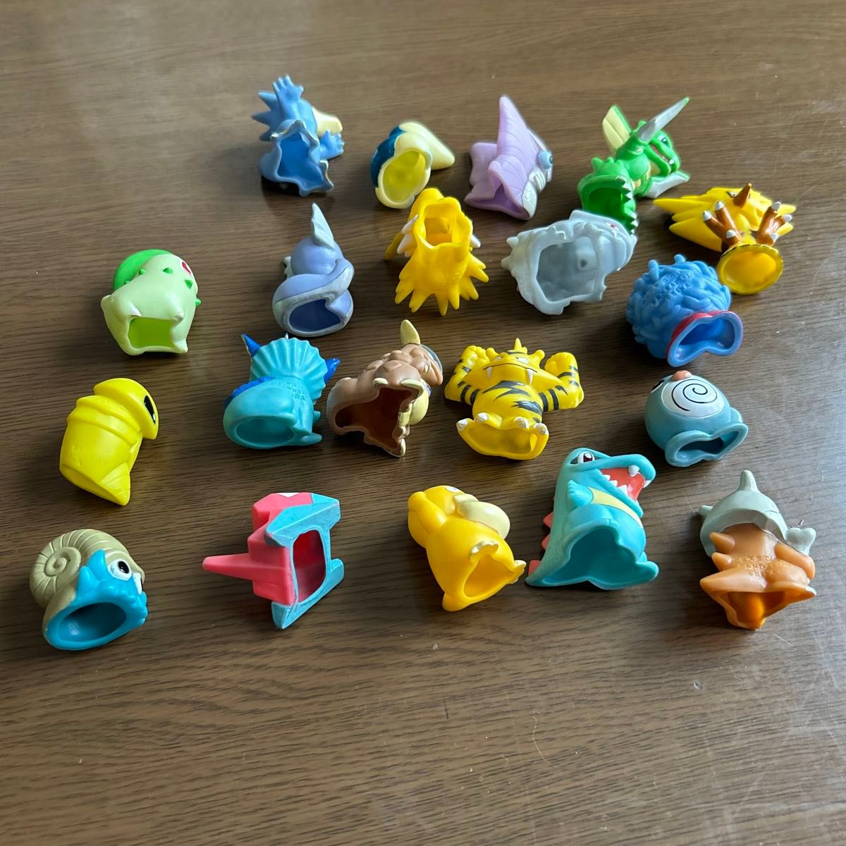 ポケモン指人形約200体セット昔のポケモン多め