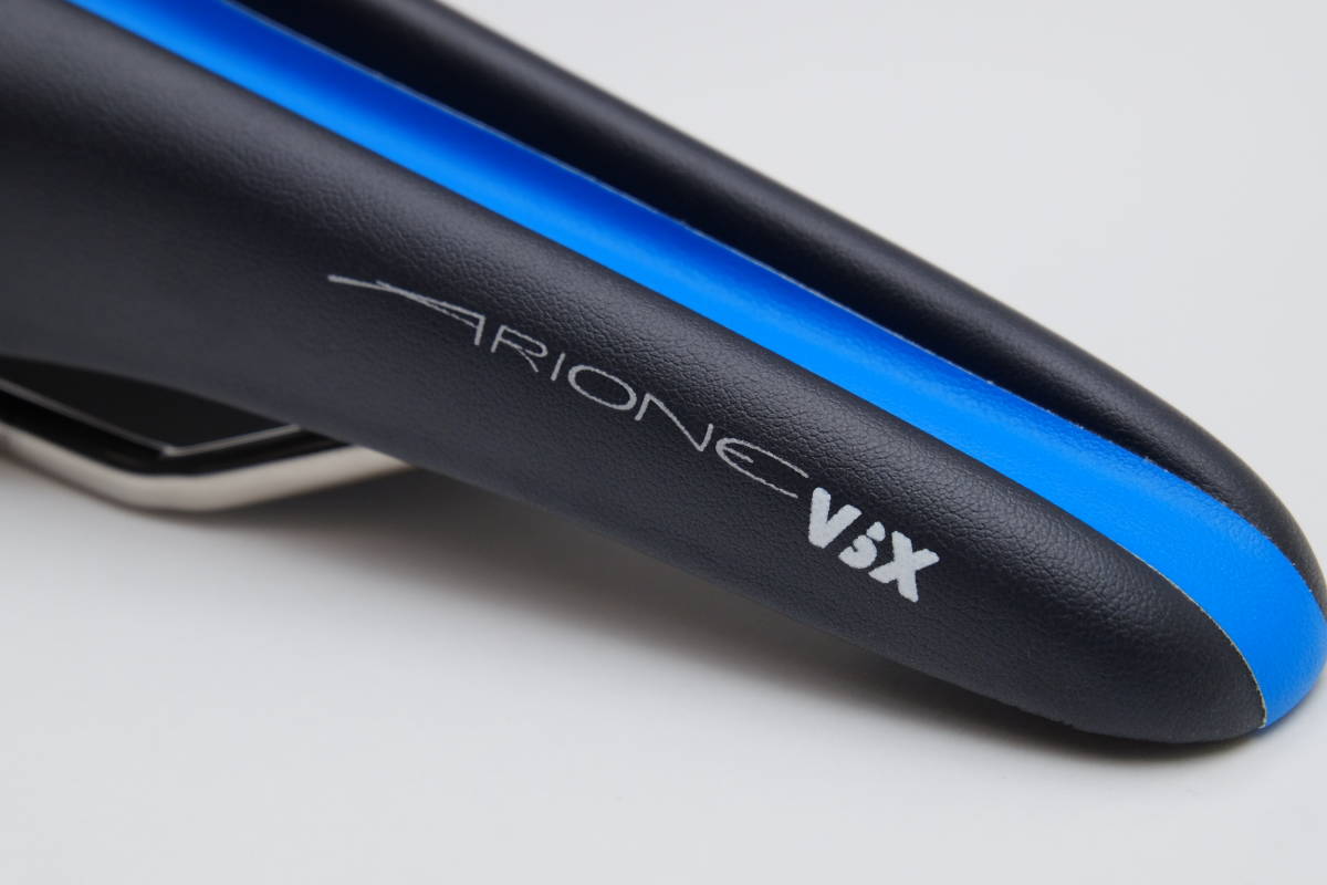 ARIONE VS X 黒青 フィジーク fizik サドル アリオネ バーサス ARIONE VS X 黒青 フィジーク fizik サドル アリオネ バーサス