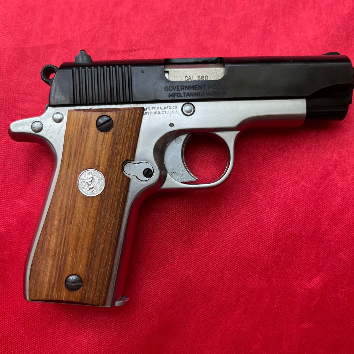 タナカ コルト380オート 木製グリップ フレームシルバー ガス タナカ コルト380オート 木製グリップ フレームシルバー ガス