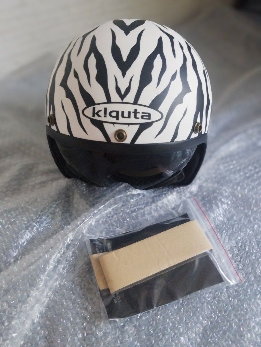ジェットヘルメット マットゼブラ スモークインナーバイザー内蔵 ジェットヘルメット マットゼブラ スモークインナーバイザー内蔵