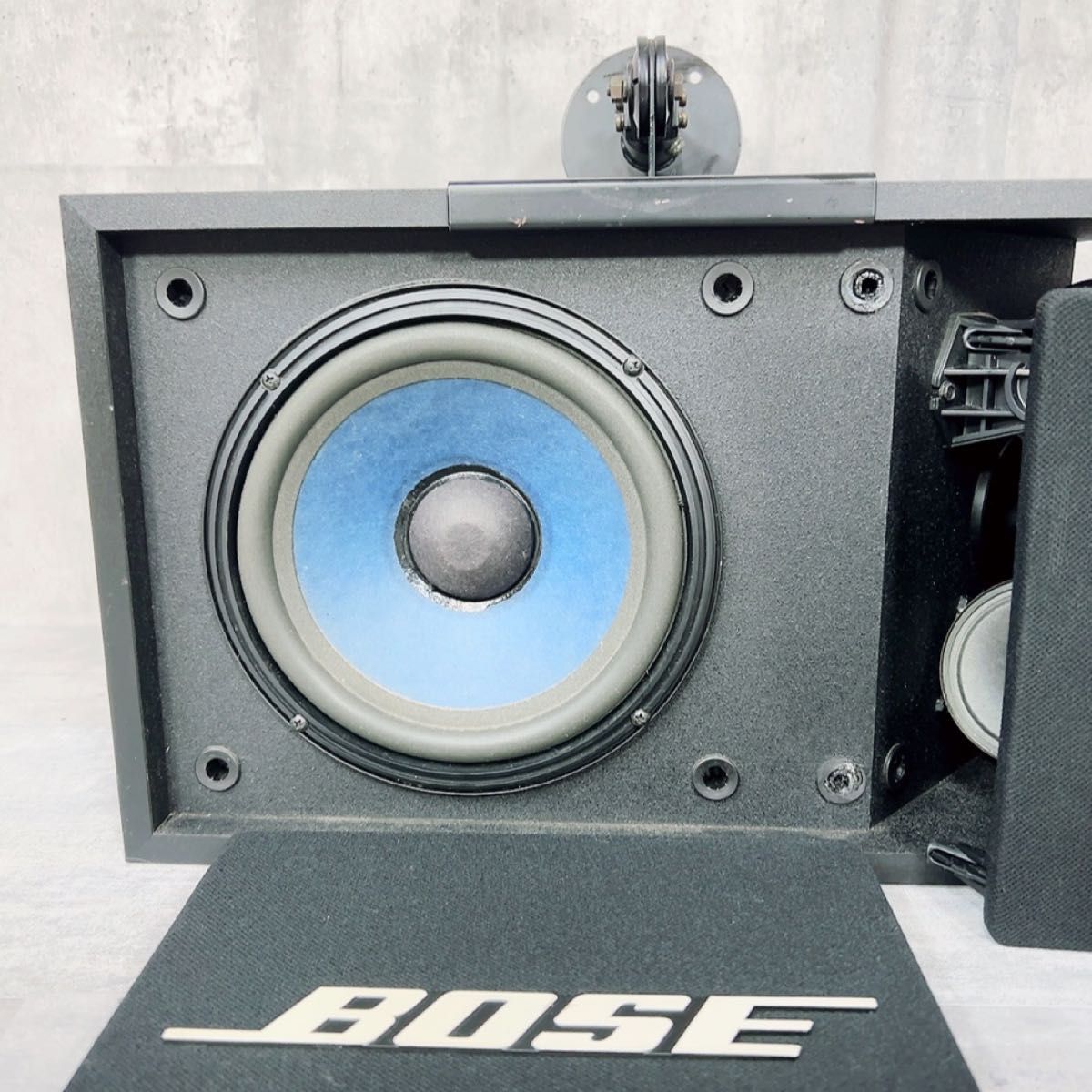 Z538 BOSE ボーズ 301 ミュージックモニター2 スピーカー 天吊 Z538 BOSE ボーズ 301 ミュージックモニター2 スピーカー 天吊
