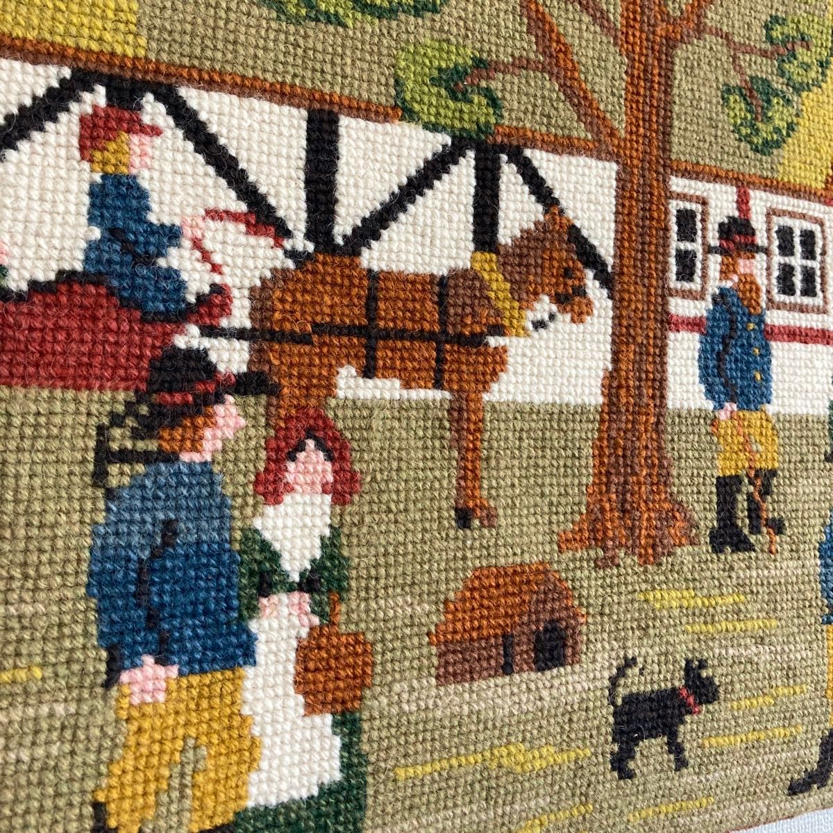 北欧 ヴィンテージ ツヴィスト刺繍 壁飾り スウェーデン 雑貨 街 北欧 ヴィンテージ ツヴィスト刺繍 壁飾り スウェーデン 雑貨 街