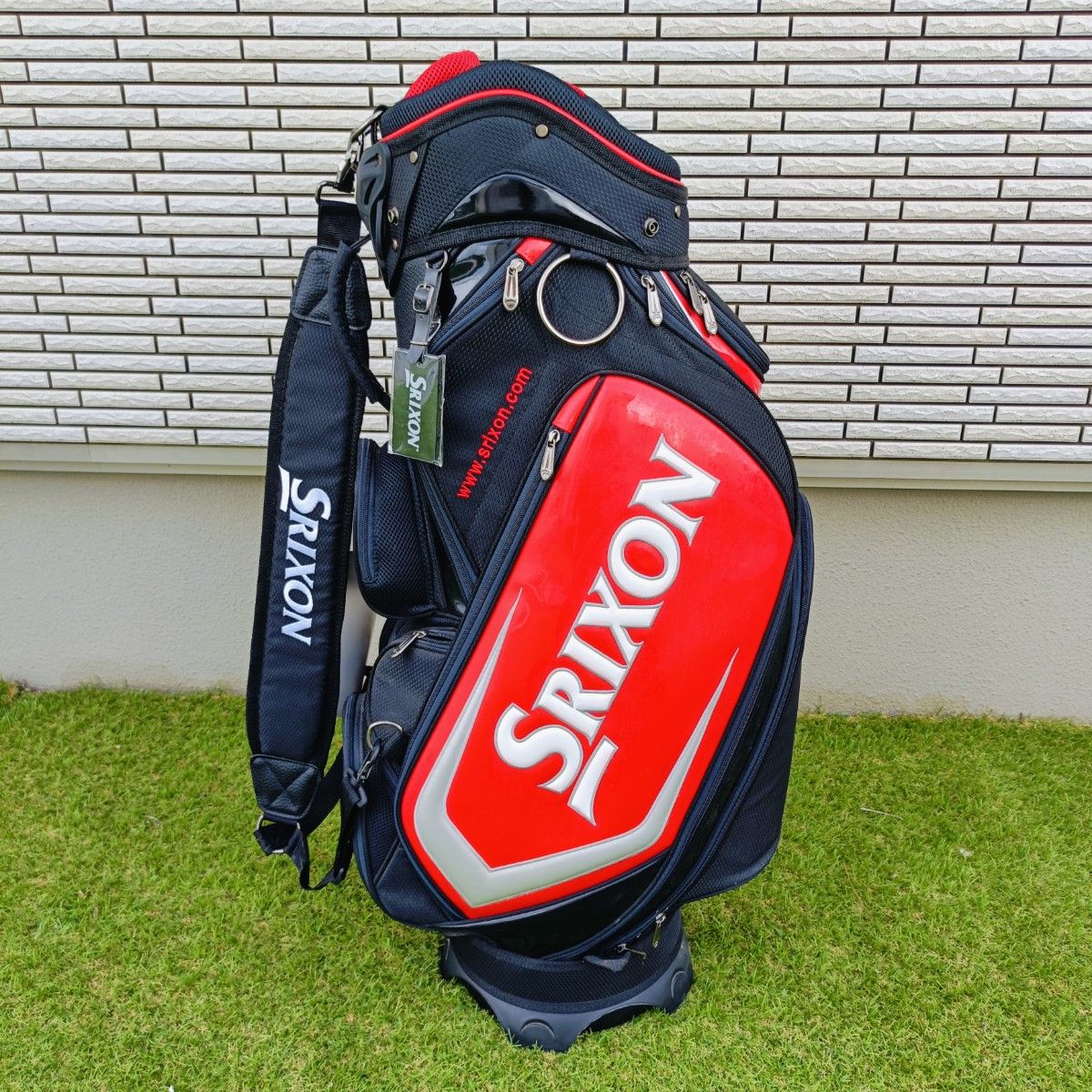 SRIXON スリクソン未使用 ゴルフ キャディバッグ GGC-7068黒×赤 SRIXON スリクソン未使用 ゴルフ キャディバッグ GGC-7068黒×赤