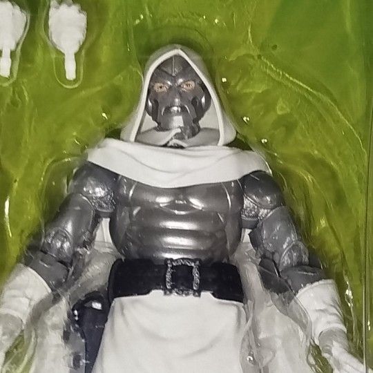 未開封 マーベルレジェンド DR DOOM ドクタードゥーム ホワイト 未開封 マーベルレジェンド DR DOOM ドクタードゥーム ホワイト