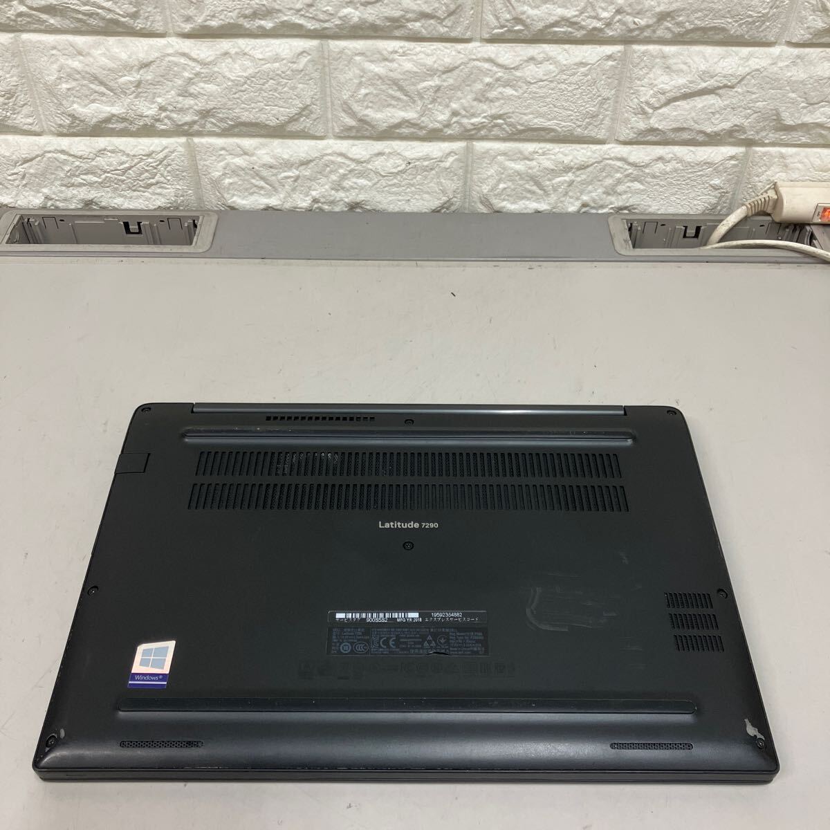 Yahoo!オークション - J126 DELL Latitude 7290 P28S Core i5 Yahoo!オークション - J126 DELL Latitude 7290 P28S Core i5