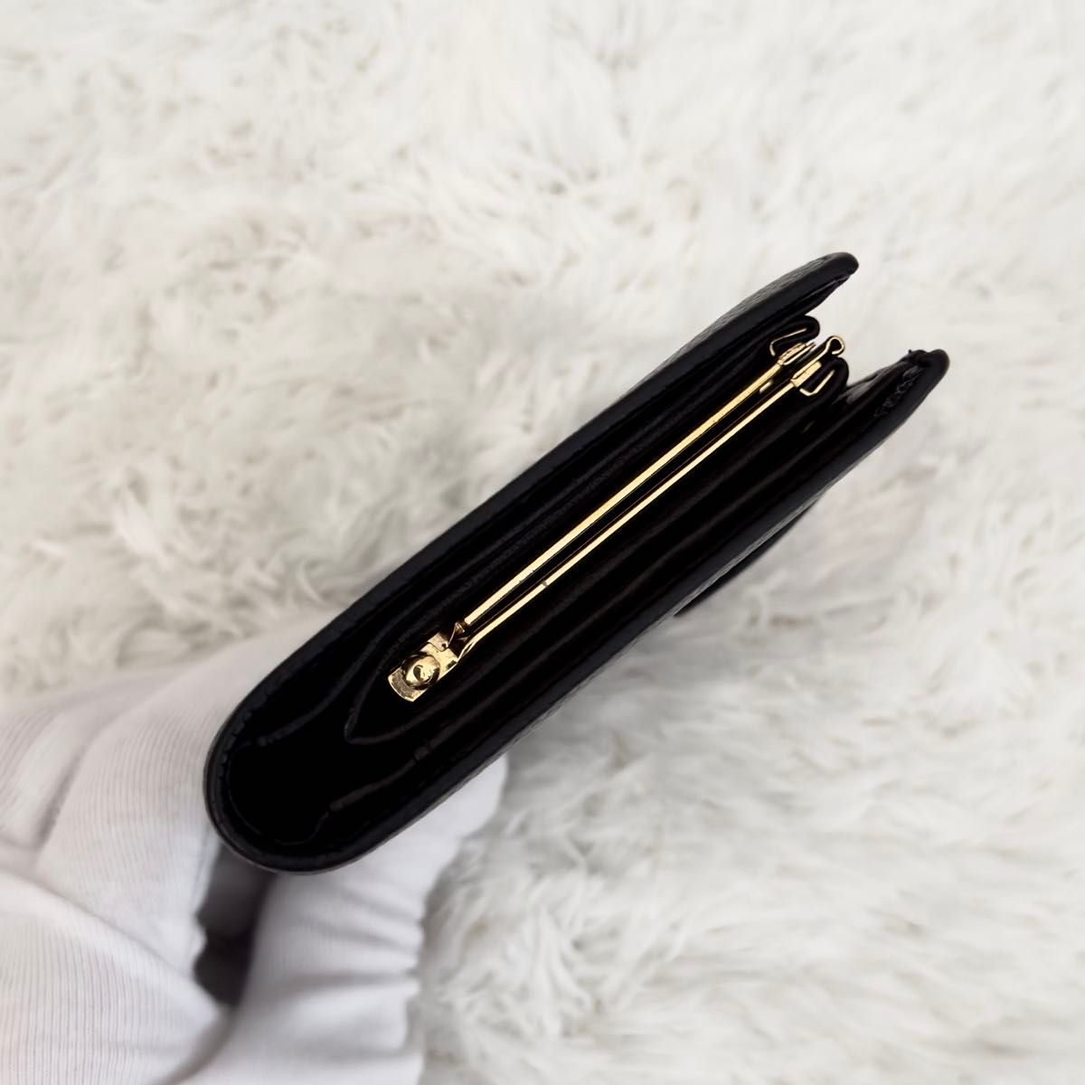 美品 CHANEL シャネル キャビアスキン がま口 ゴールド金具 財布 美品 CHANEL シャネル キャビアスキン がま口 ゴールド金具 財布