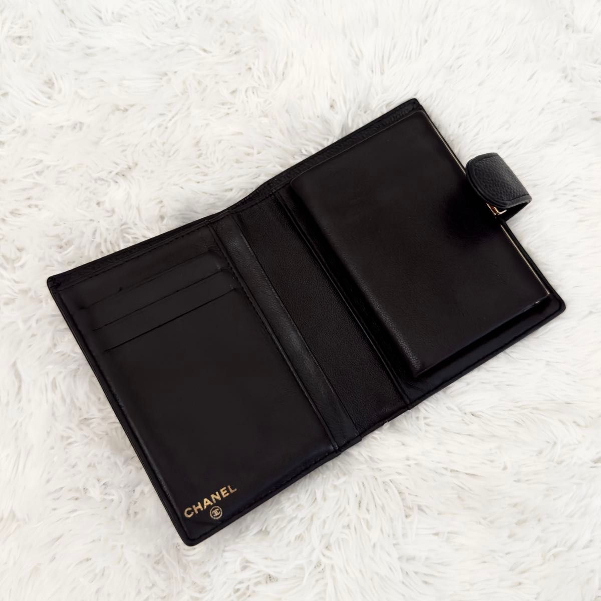 美品 CHANEL シャネル キャビアスキン がま口 ゴールド金具 財布 美品 CHANEL シャネル キャビアスキン がま口 ゴールド金具 財布