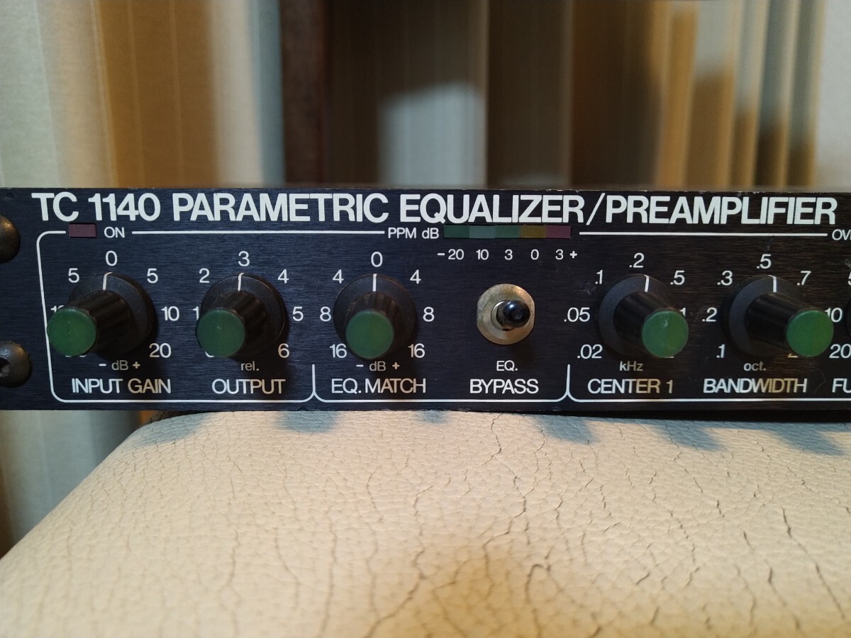 t.c.electronic TC1140 涼め HS パラメトリックEQ/プリアンプ t.c.electronic TC1140 涼め HS パラメトリックEQ/プリアンプ