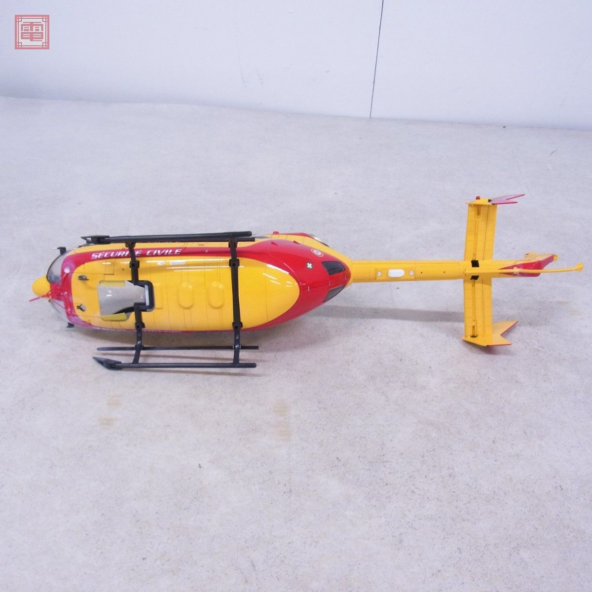 ボディのみヒロボーS.R.B. スーパースケールSRB EC145 ボディのみヒロボーS.R.B. スーパースケールSRB EC145