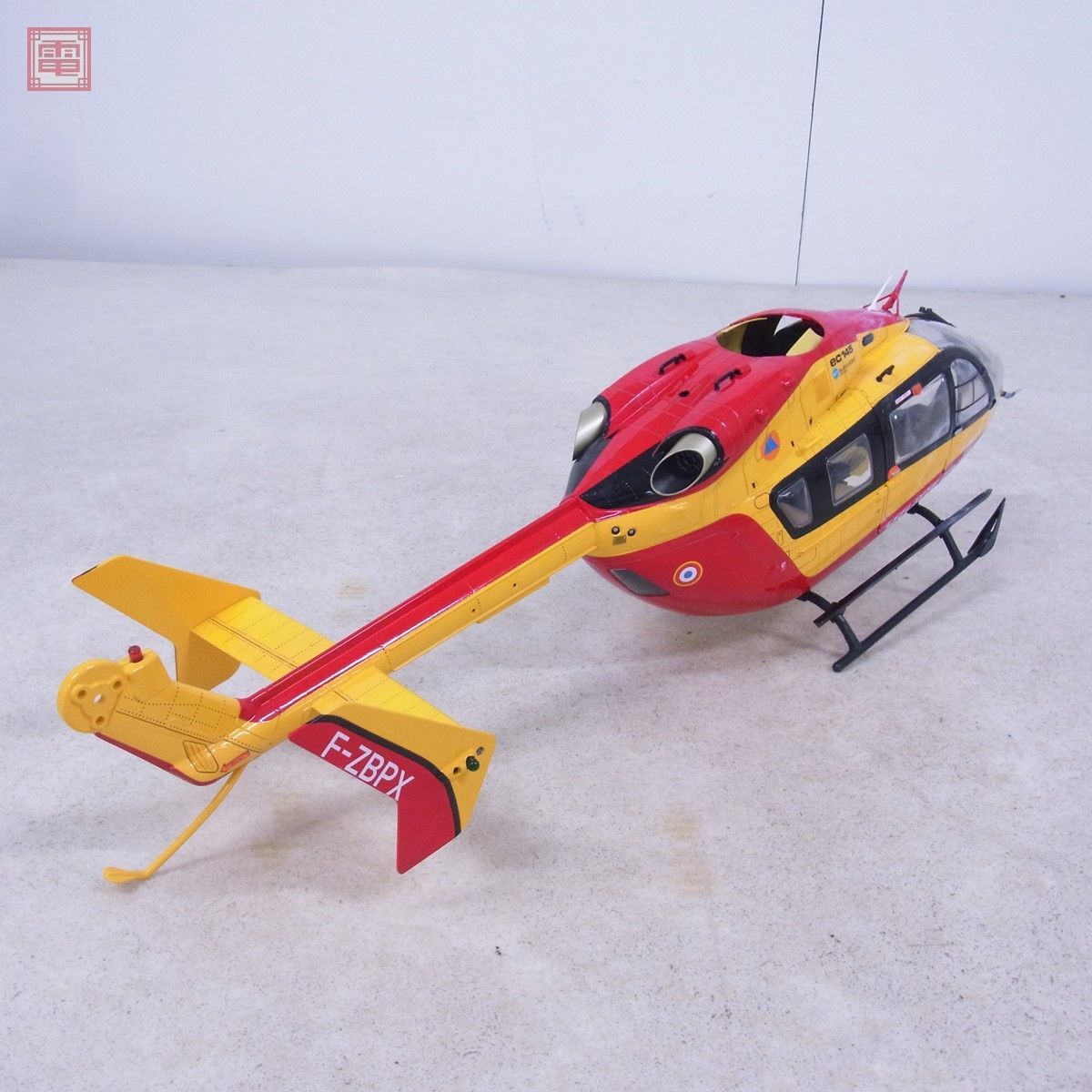 ボディのみヒロボーS.R.B. スーパースケールSRB EC145 ボディのみヒロボーS.R.B. スーパースケールSRB EC145