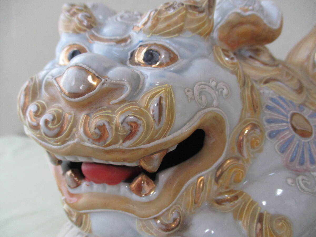 九谷焼の【獅子】 陶器製・陶芸・唐獅子・白獅子・玉乗り獅子 九谷焼の【獅子】 陶器製・陶芸・唐獅子・白獅子・玉乗り獅子