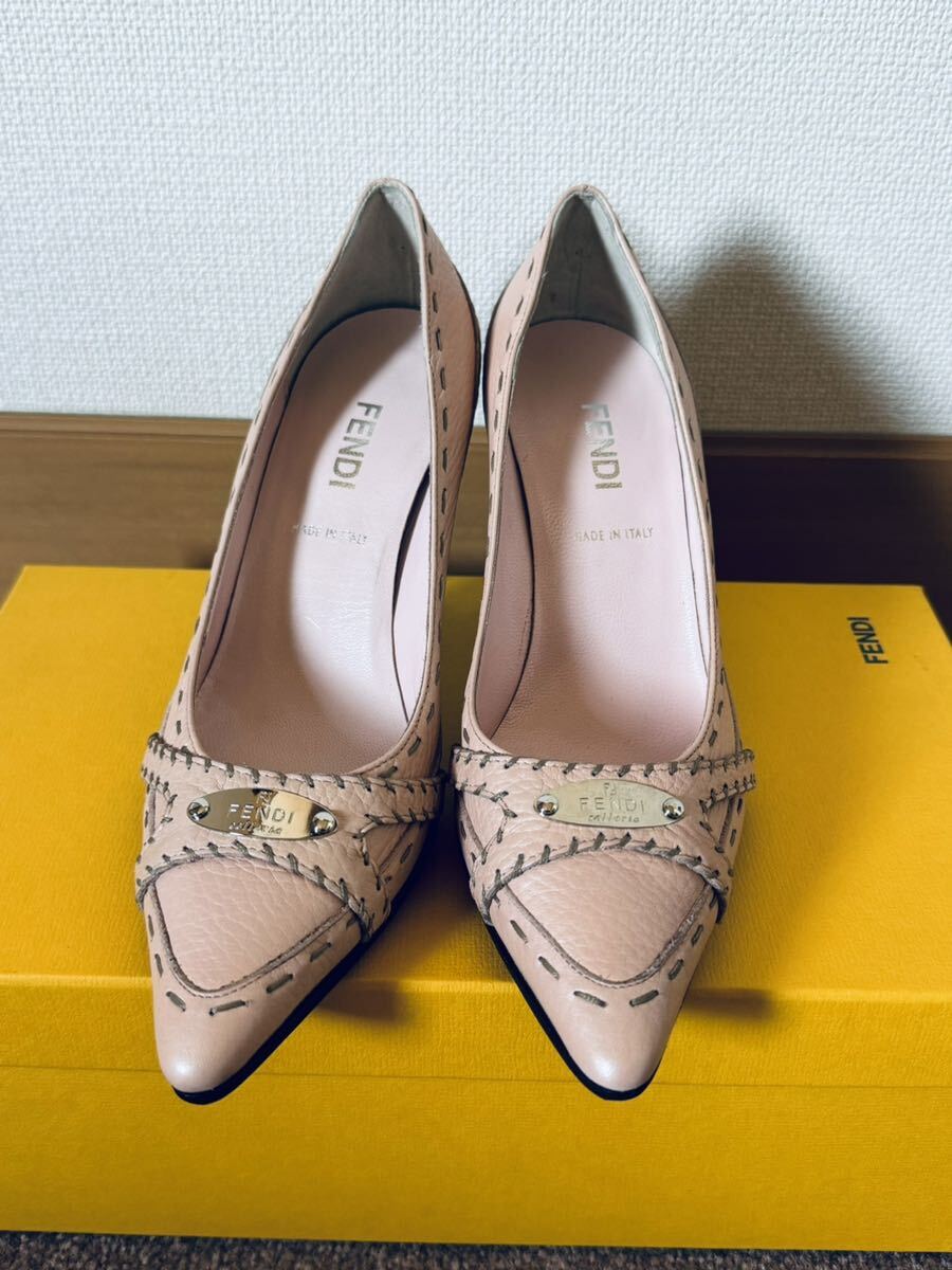 ☆未使用 フェンディ ロゴ ヒール パンプス レディース ピンク ☆未使用 フェンディ ロゴ ヒール パンプス レディース ピンク
