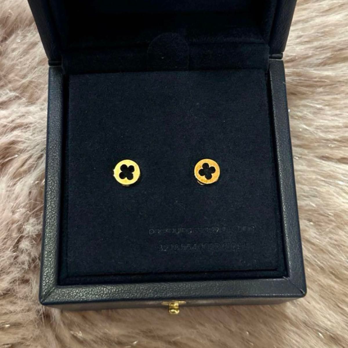 ルイヴィトン ピアス アンプラント 18K イエローゴールド ルイヴィトン ピアス アンプラント 18K イエローゴールド