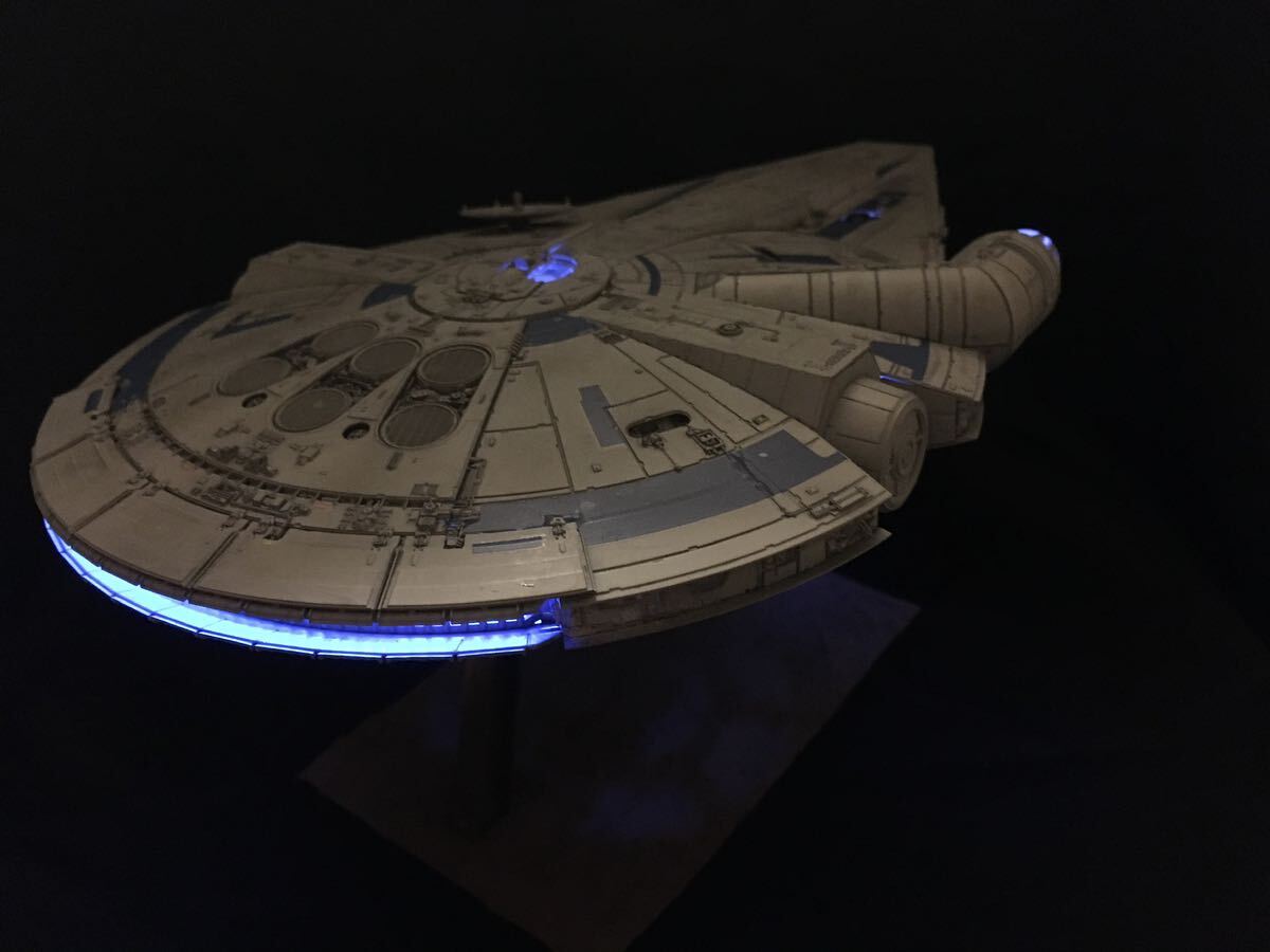 5780円 スターウォーズ 1/144 ミレニアム ファルコン 塗装済完成 5780円 スターウォーズ 1/144 ミレニアム ファルコン 塗装済完成