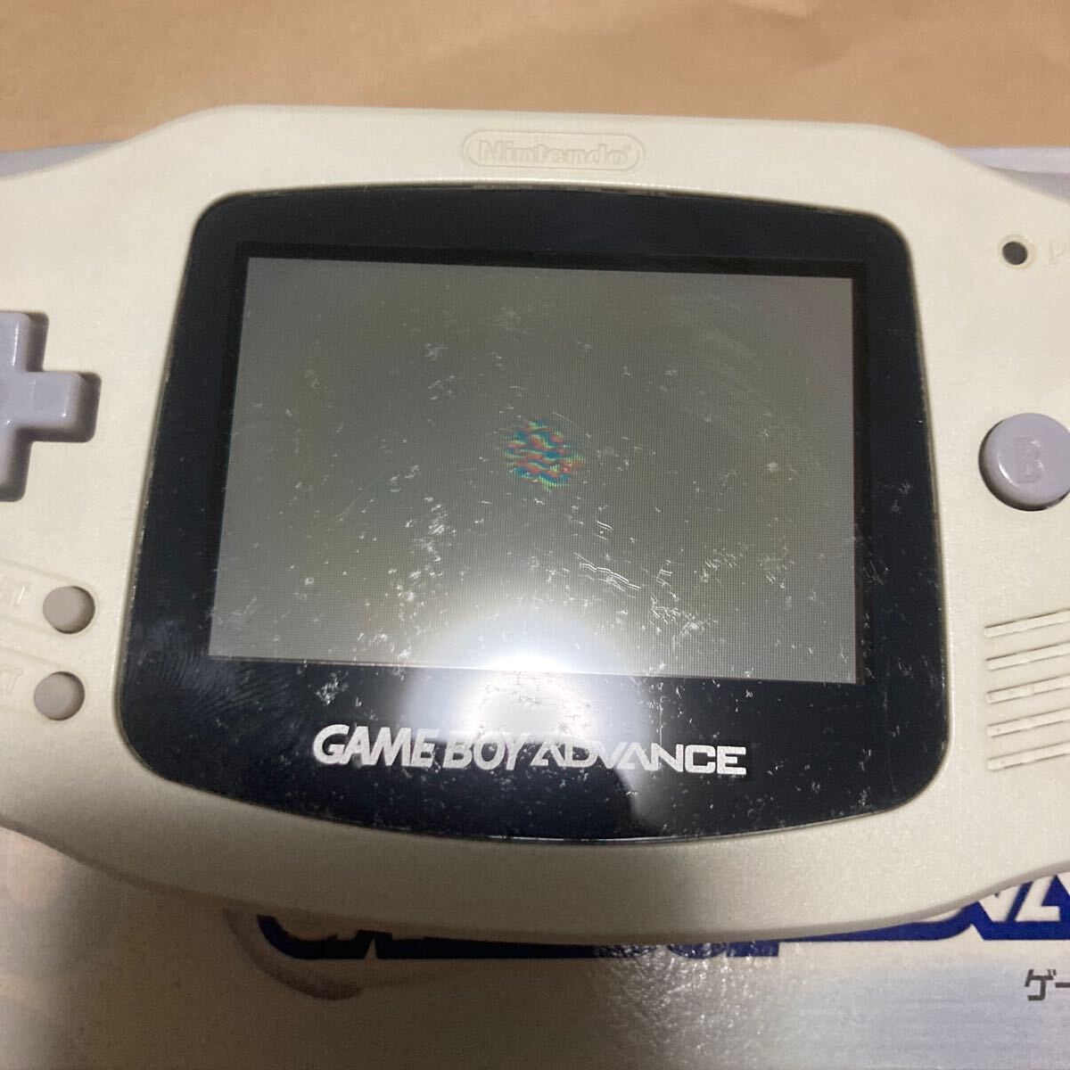 送料無料 GBA ゲームボーイアドバンス ホワイト 箱説付 AGB-001 送料無料 GBA ゲームボーイアドバンス ホワイト 箱説付 AGB-001