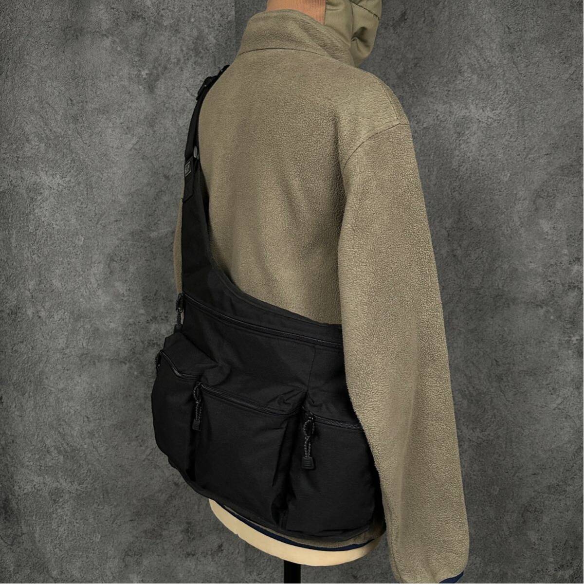 OLD GAP 00s Y2K TECH ワンショルダー ボディバッグ オールド OLD GAP 00s Y2K TECH ワンショルダー ボディバッグ オールド