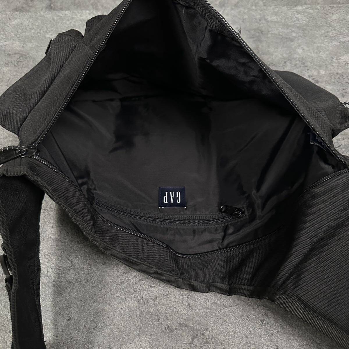 OLD GAP 00s Y2K TECH ワンショルダー ボディバッグ オールド OLD GAP 00s Y2K TECH ワンショルダー ボディバッグ オールド