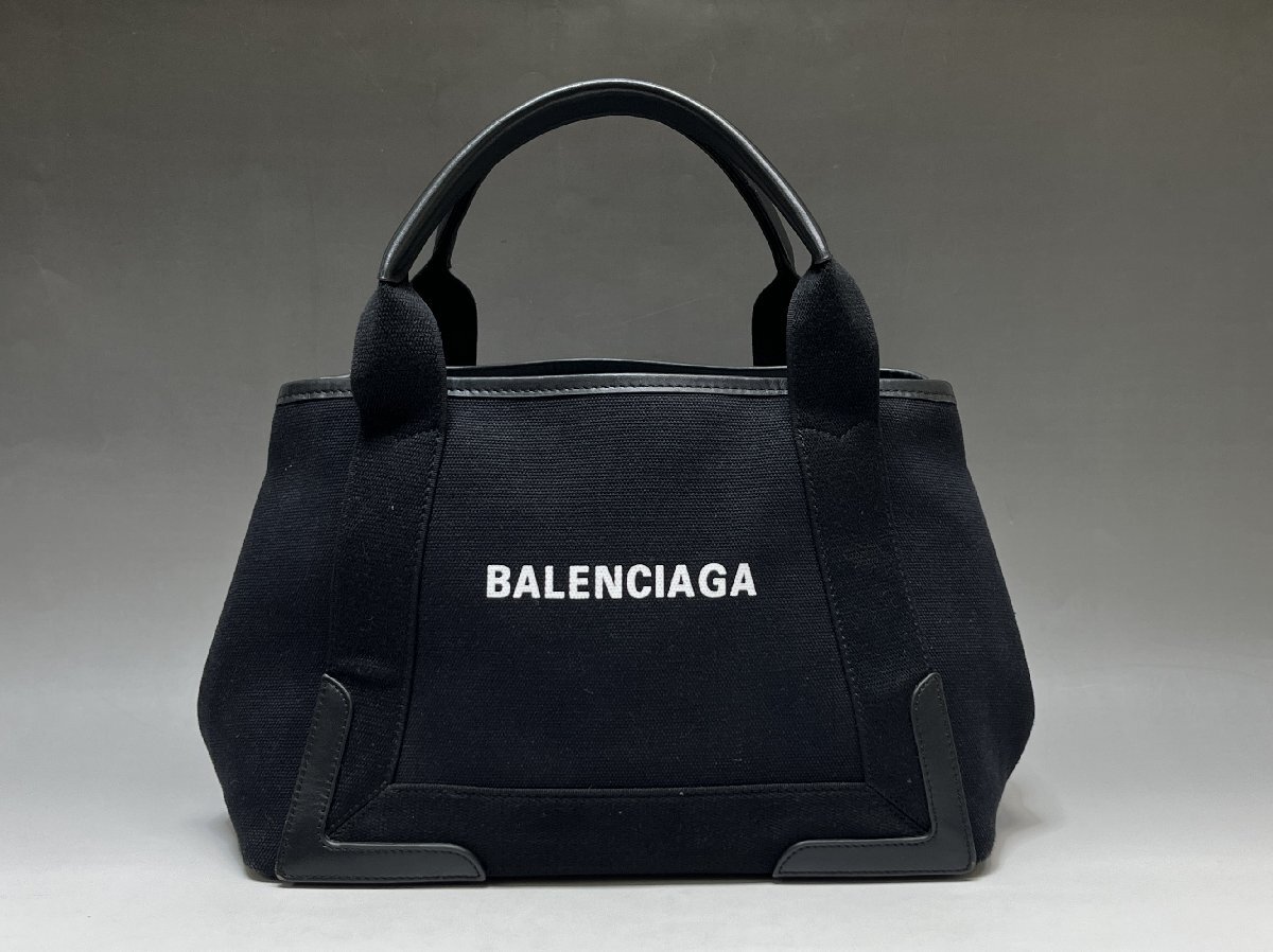 極美品 バレンシアガ ネイビーカバス S トートバッグ ブラック 極美品 バレンシアガ ネイビーカバス S トートバッグ ブラック