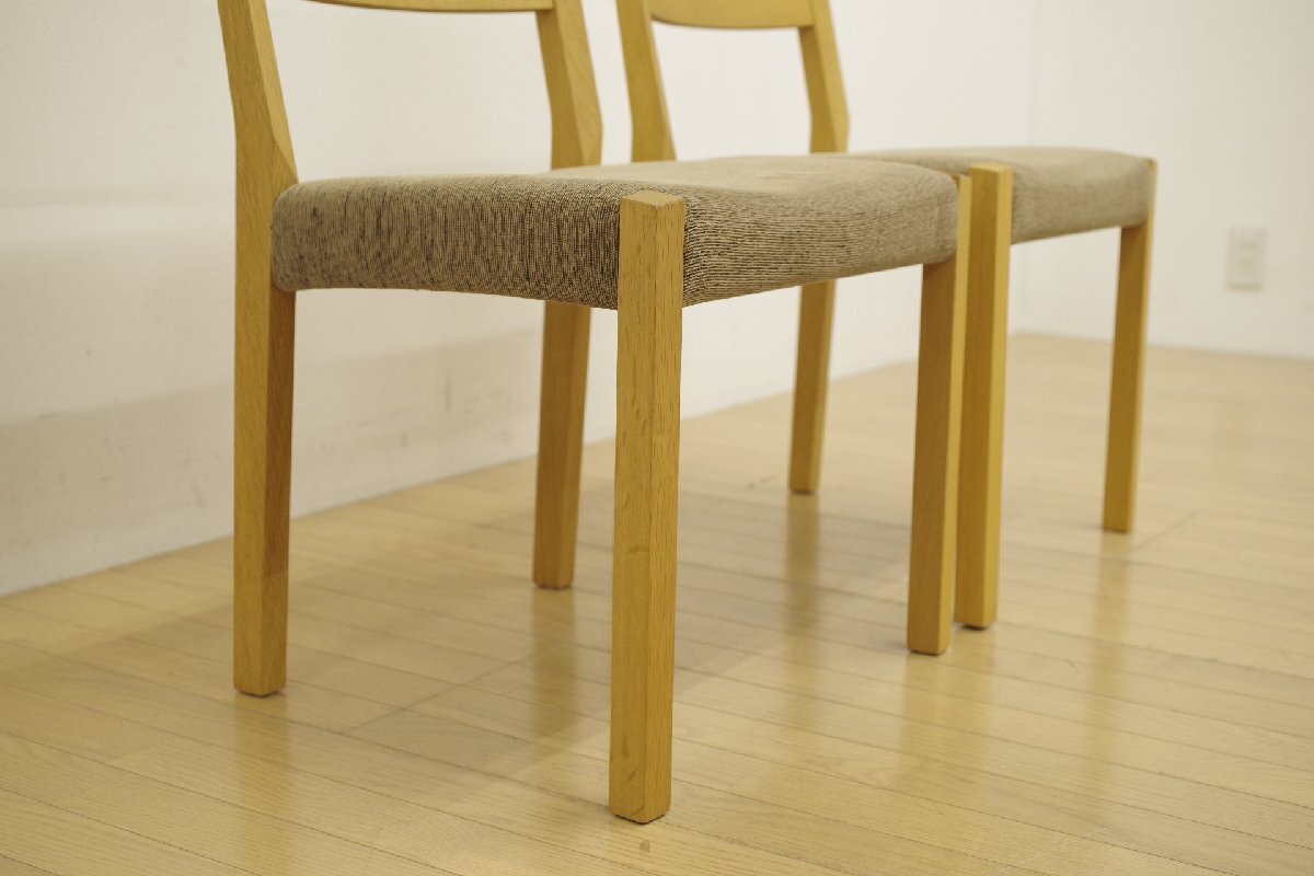 展示品 柏木工 ダイニングチェア UC16 ナラ材 2脚セット KASHIWA 展示品 柏木工 ダイニングチェア UC16 ナラ材 2脚セット KASHIWA
