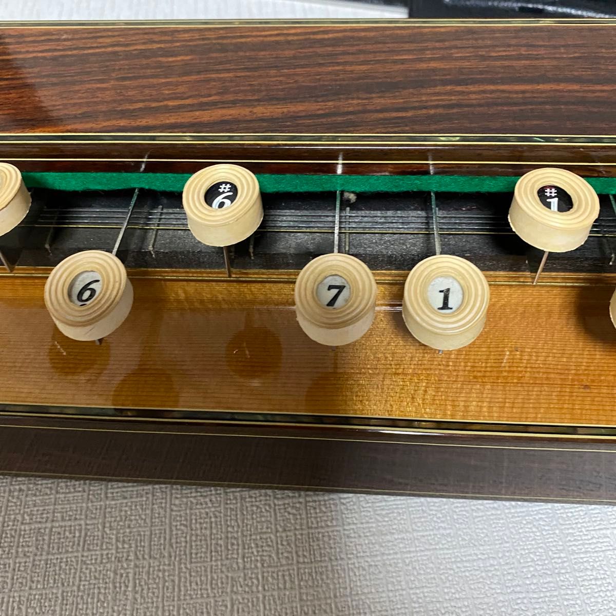 高級 大正琴 菊八重 F28RS KIKUYAE-HARP 付属品多数|Yahoo 高級 大正琴 菊八重 F28RS KIKUYAE-HARP 付属品多数|Yahoo