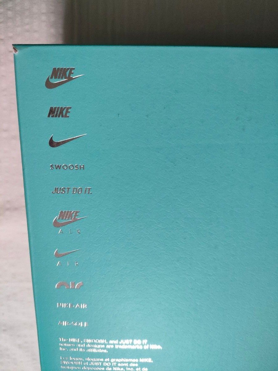 希少 レア 限定品 Tiffany NIKE エアフォース1 ナイキ 希少 レア 限定品 Tiffany NIKE エアフォース1 ナイキ