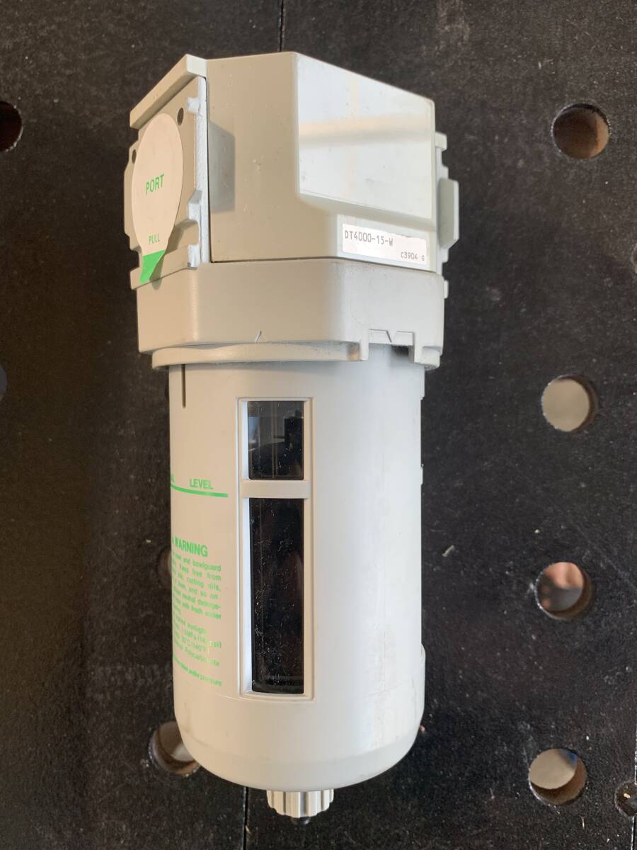 2019年 三井精機 11kw スクリューコンプレッサー ドライヤー内蔵 2019年 三井精機 11kw スクリューコンプレッサー ドライヤー内蔵