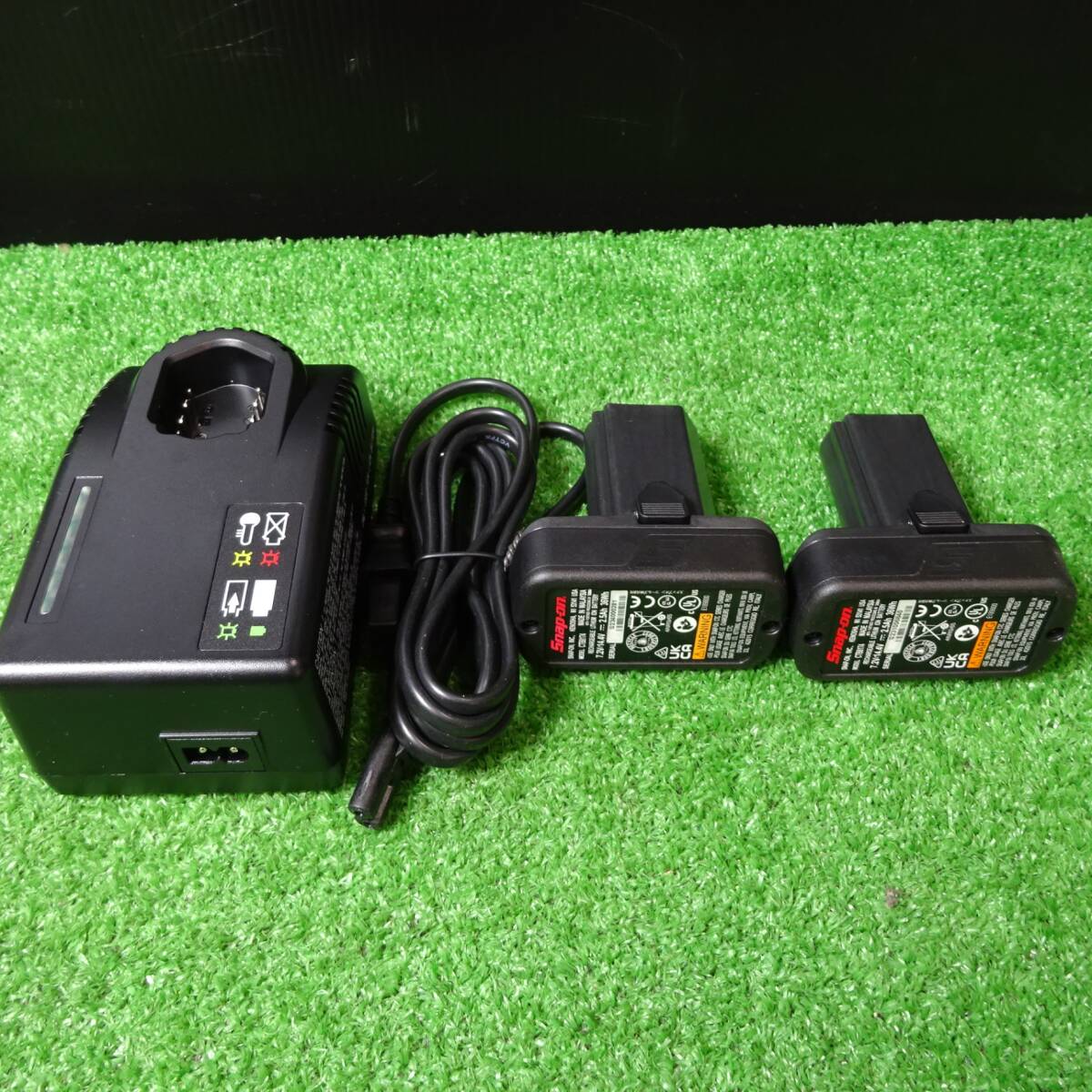 未使用品(店頭展示品)】スナップオン/Snap-on 3/8sq 14.4V 未使用品(店頭展示品)】スナップオン/Snap-on 3/8sq 14.4V