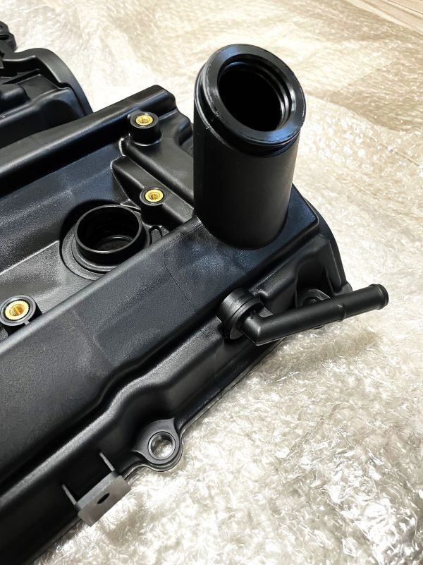 新品 送料無料 VQ35DE ロッカーカバー タペットカバー 新品 送料無料 VQ35DE ロッカーカバー タペットカバー