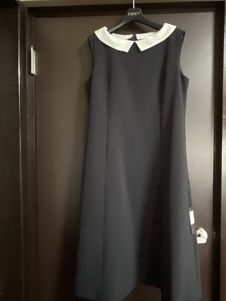 Yahoo!オークション - FOXEY NEW YORK ドレス Luisa 白襟付 Yahoo!オークション - FOXEY NEW YORK ドレス Luisa 白襟付