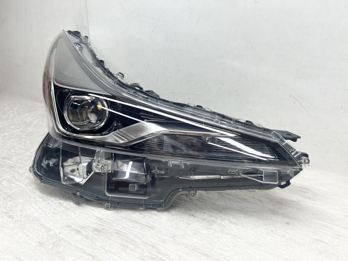 送料込 即決 プリウス ZVW50/ZVW51/ZVW55 50系 後期 純正 LED 右 送料込 即決 プリウス ZVW50/ZVW51/ZVW55 50系 後期 純正 LED 右
