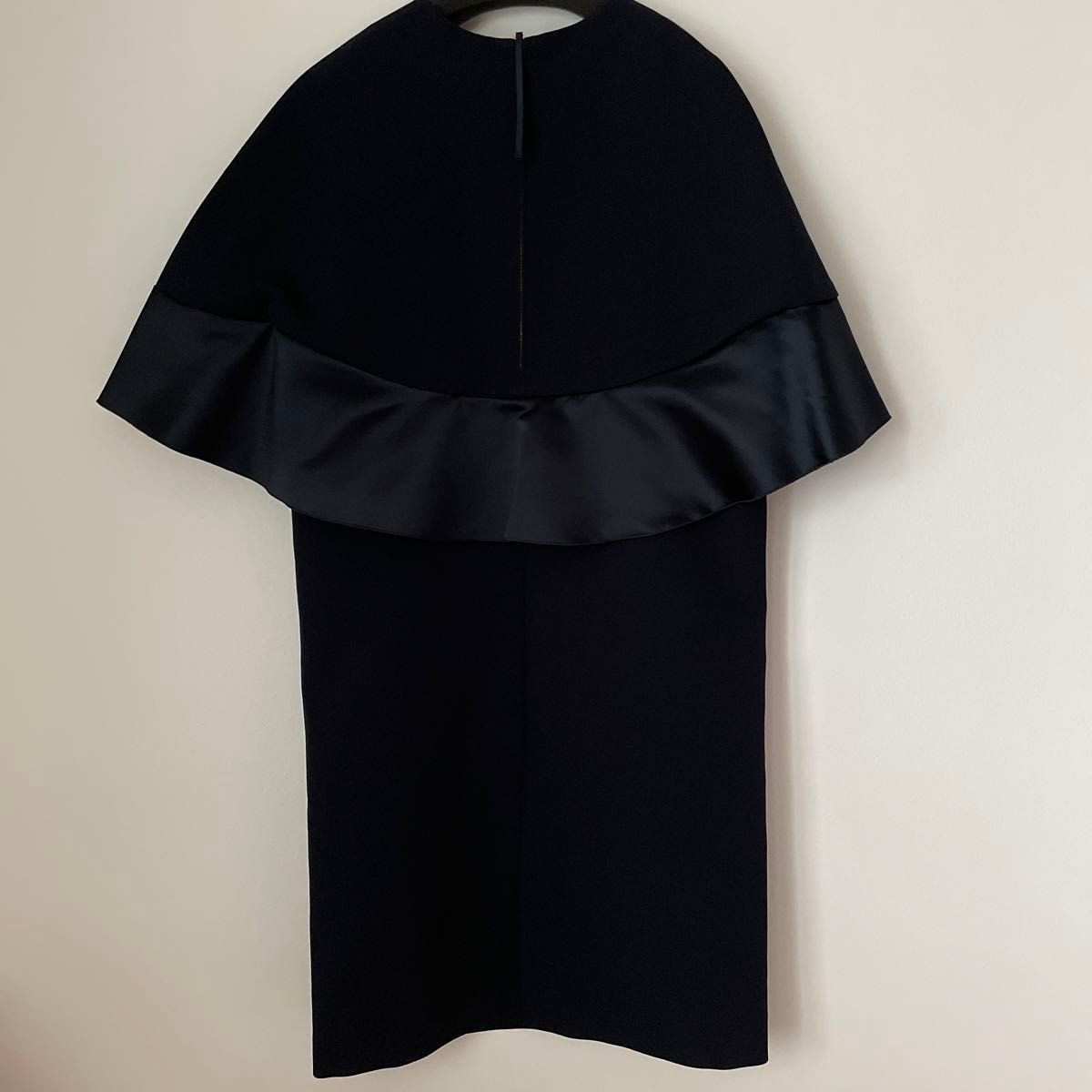 新品 NOLLEY'S ノーリーズ 異素材フリルコクーンワンピース 新品 NOLLEY'S ノーリーズ 異素材フリルコクーンワンピース