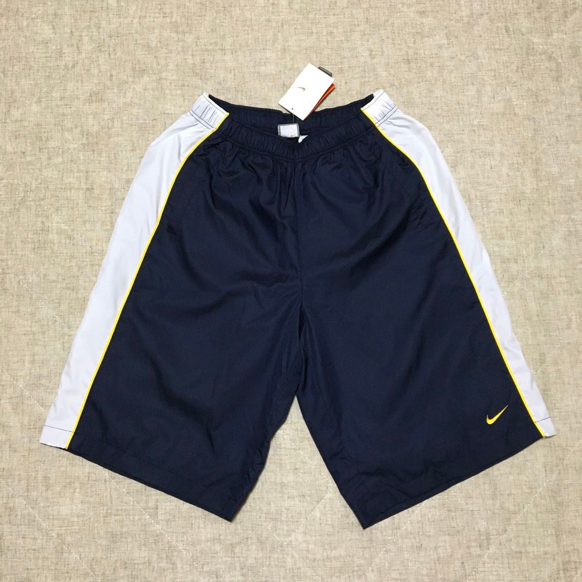 新品 未使用 NIKE ナイキ ハーフパンツ Y2K 00s ショーツ 新品 未使用 NIKE ナイキ ハーフパンツ Y2K 00s ショーツ