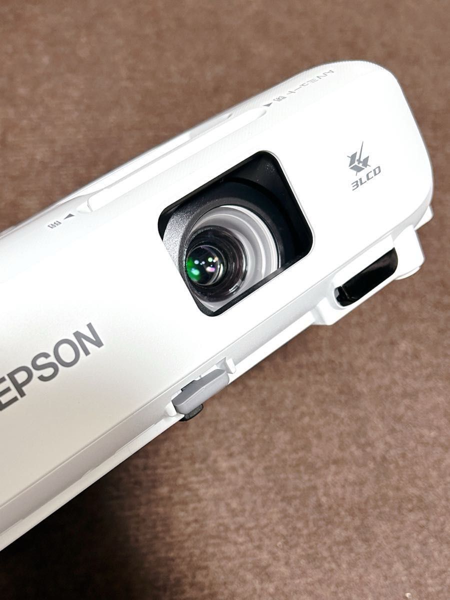 美品/ランプ点灯時間44H/数回使用/動作確認済】現行品 EPSON 美品/ランプ点灯時間44H/数回使用/動作確認済】現行品 EPSON