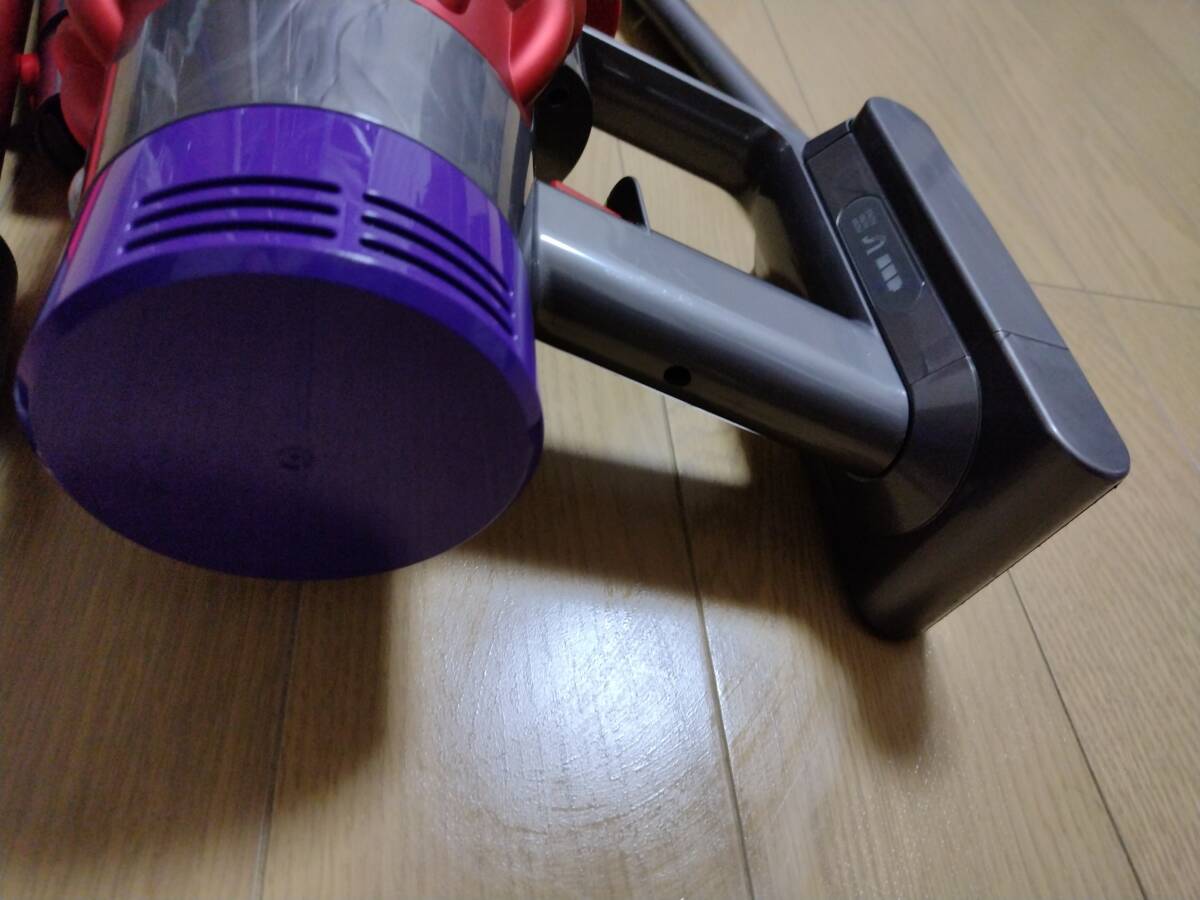 ダイソン コードレス掃除機 V10 SV12 純正バッテリーの状態良好 ダイソン コードレス掃除機 V10 SV12 純正バッテリーの状態良好