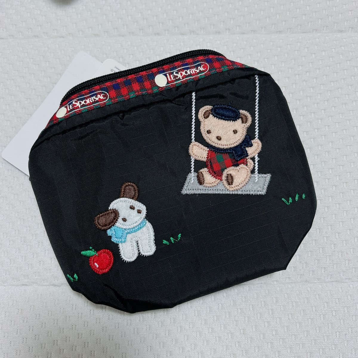 ポーチ〈LeSportsac × familiar〉 | ファミリア公式サイト - その他 ポーチ〈LeSportsac × familiar〉 | ファミリア公式サイト - その他