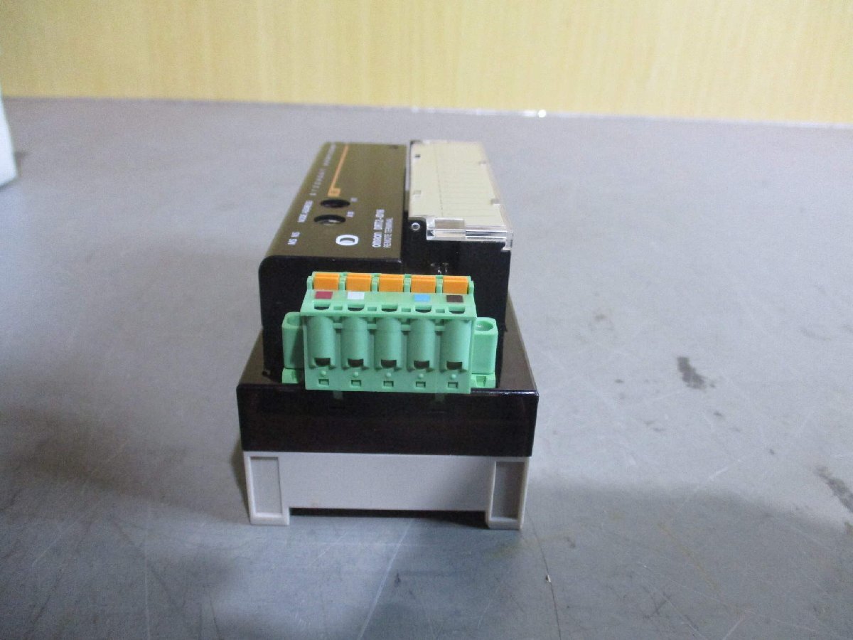 新古 OMRON REMOTE TERMINAL DRT2-ID16 リモートI/Oターミナル 新古 OMRON REMOTE TERMINAL DRT2-ID16 リモートI/Oターミナル