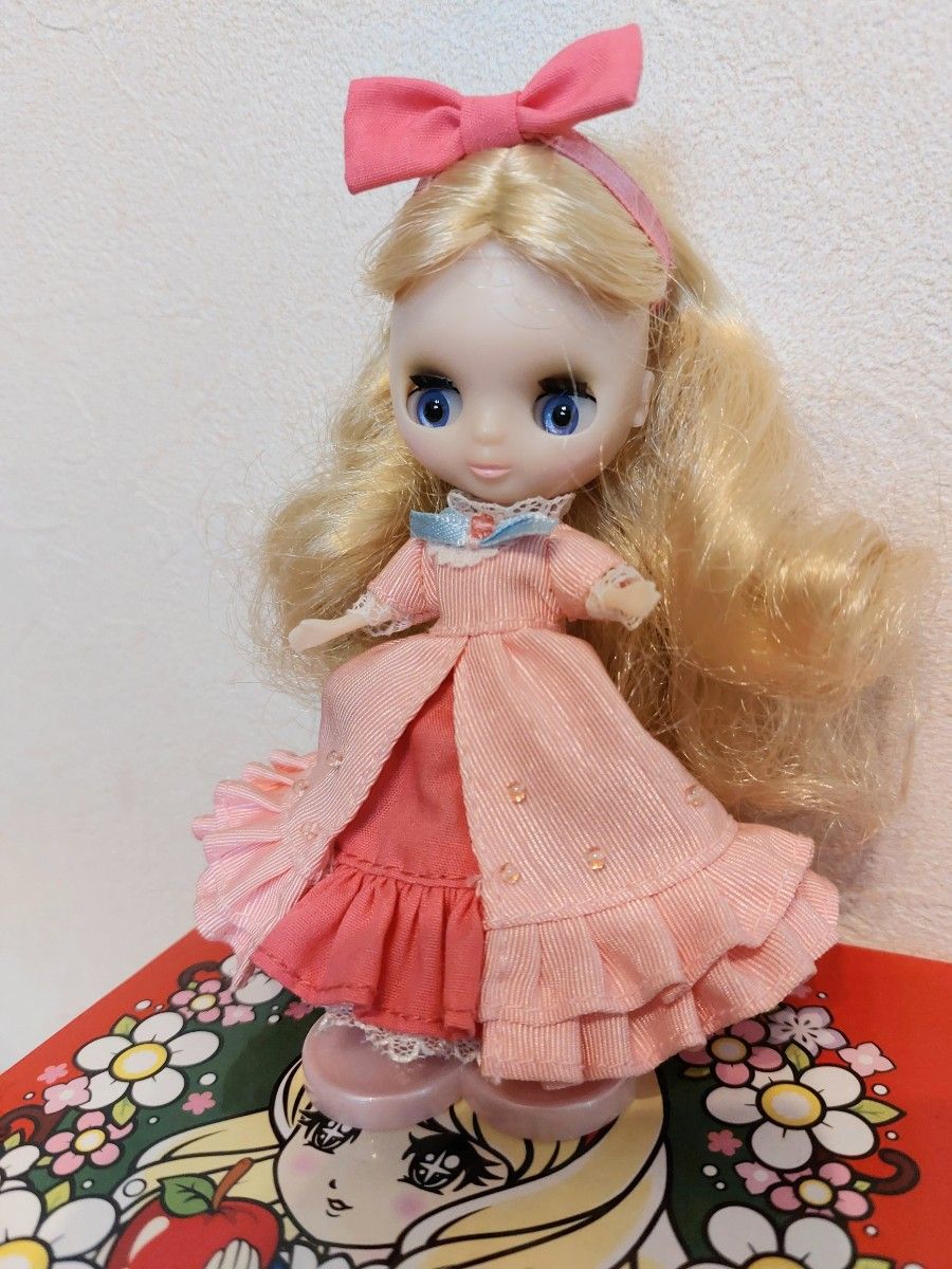 プチブライス CWC限定 レッドアップル Blythe タカラトミー プチブライス CWC限定 レッドアップル Blythe タカラトミー