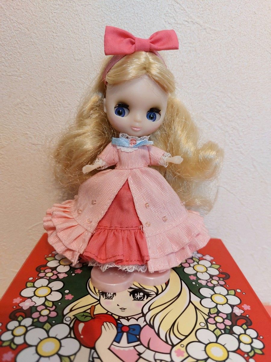 プチブライス CWC限定 レッドアップル Blythe タカラトミー プチブライス CWC限定 レッドアップル Blythe タカラトミー