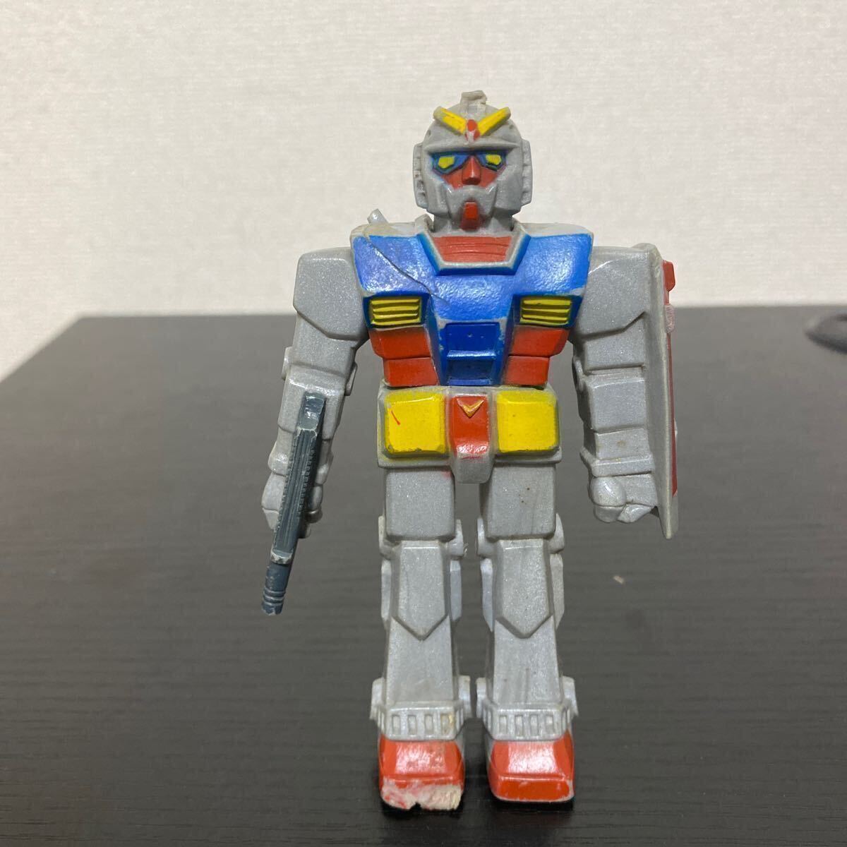クローバー 機動戦士ガンダム ソフビ ミニサイズ 初期版 当時物 Yahoo!オークション - 当時物 超希少 クローバー初期ガンダム