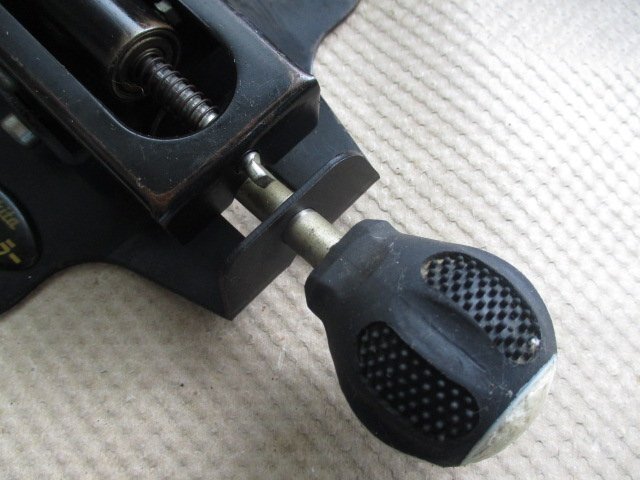  secondhand goods Makita Mini assistance roller .-27