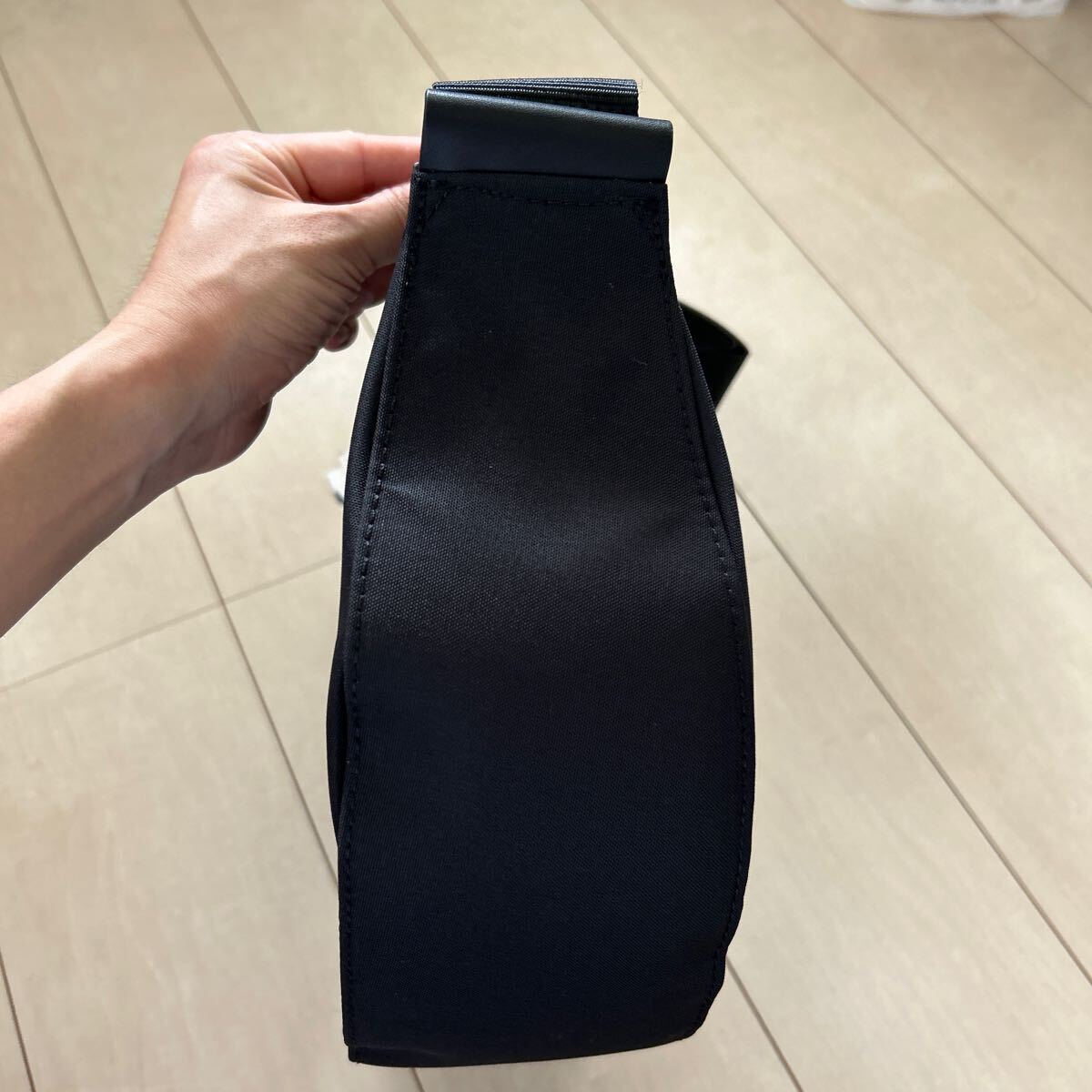 新品未使用 ZARA スタジオニコルソン SOFTクロスボディバッグ 新品未使用 ZARA スタジオニコルソン SOFTクロスボディバッグ