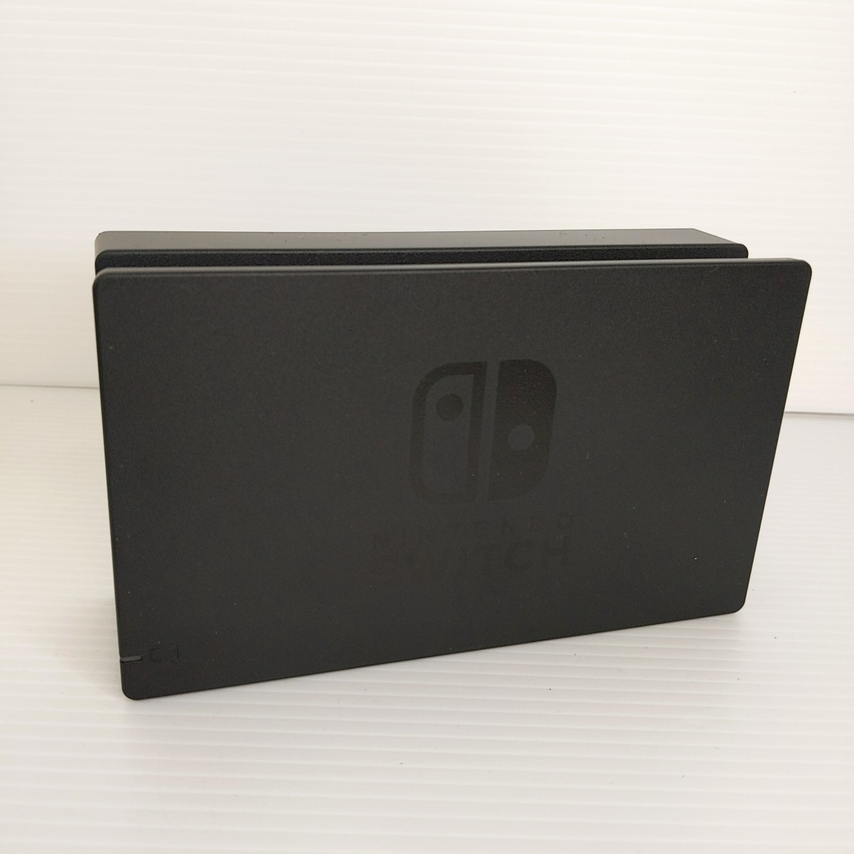 任天堂 Nintendo Switch 本体 ネオン 旧型 HACSKABAA 【中古品 任天堂 Nintendo Switch 本体 ネオン 旧型 HACSKABAA 【中古品