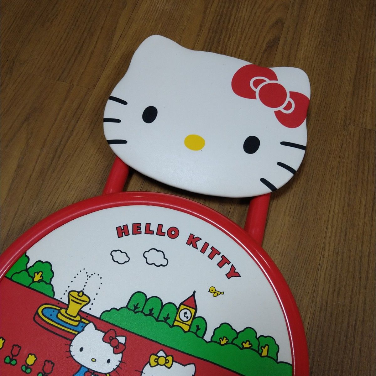 サンリオ ハローキティ 折りたたみ椅子 パイプ椅子|Yahoo サンリオ ハローキティ 折りたたみ椅子 パイプ椅子|Yahoo