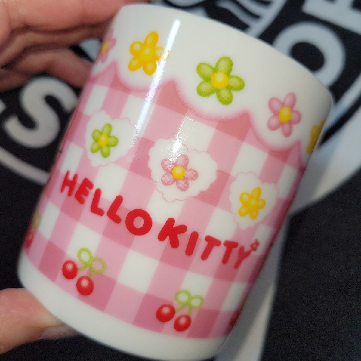 新品 未使用品 激レア 希少 サンリオ ハローキティ 1998年 さくらんぼ 花 陶器 マグカップ レトロ お洒落箱入り 当時物 新品 未使用品 激レア 希少 サンリオ ハローキティ 1998年 さくらんぼ 花 陶器 マグカップ レトロ お洒落箱入り 当時物