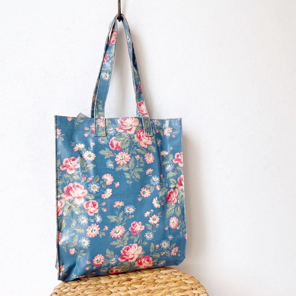 新品 キャスキッドソンCath Kidston花柄フラワー柄トートバッグ 新品 キャスキッドソンCath Kidston花柄フラワー柄トートバッグ
